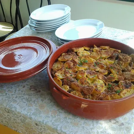 مزرعة للإقامة Monte Sacro *
